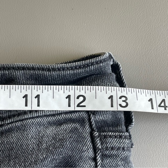 Old Navy Extra High-Rise Rockstar Super Skinny Jeans – Black – Size 4 - Picture 9 of 11